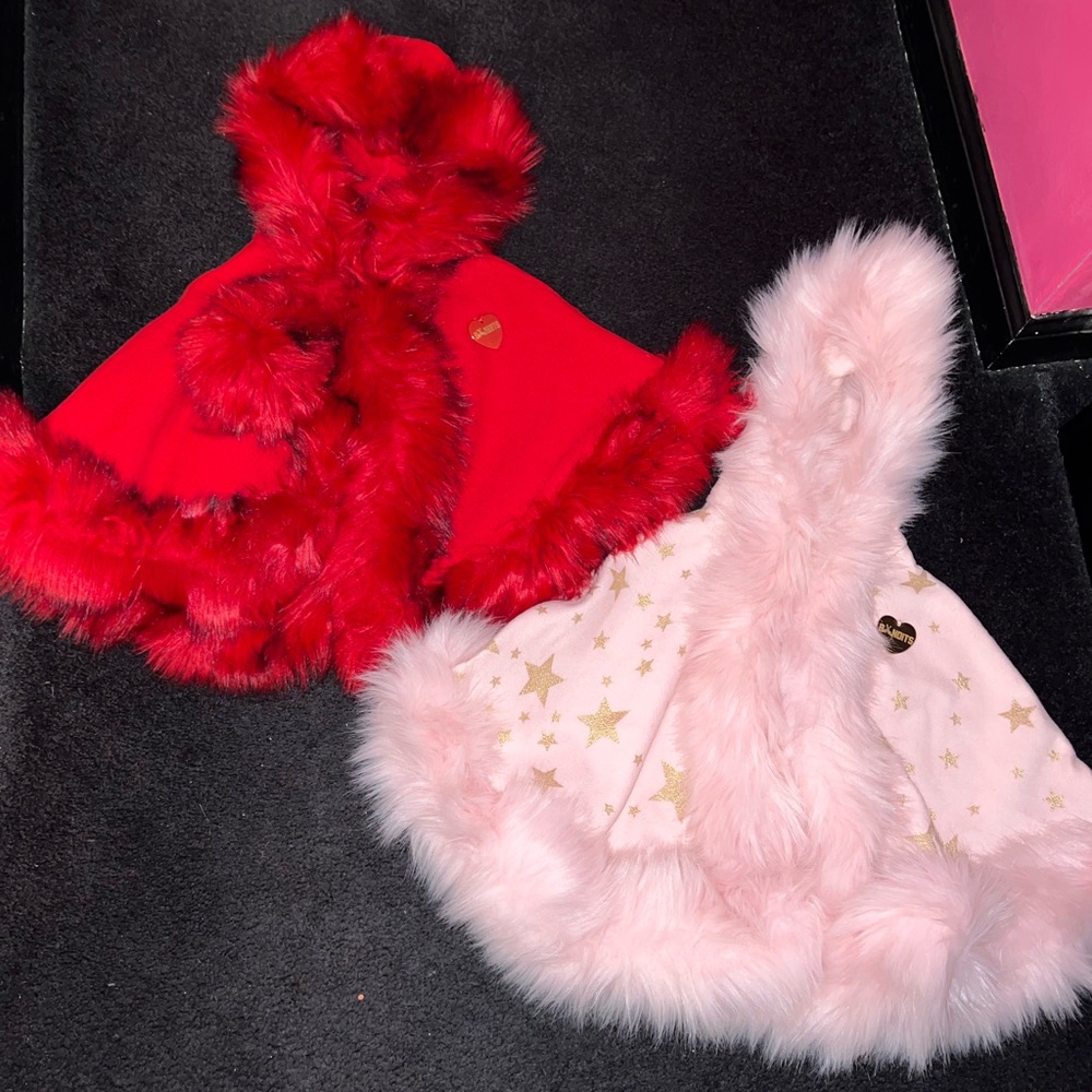 Girls faux fur hooded capes